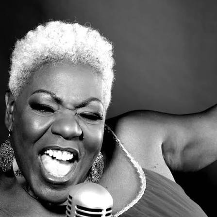 Tia Carroll 5 images/material_propio/Festival%20de%20Blues%20de%20Tomares/2026/TiaCarroll/tiacarroll7.jpeg