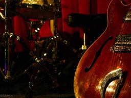 554588_407340115972918_100000907991683_1212703_1632935986_n