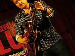 578184_407340939306169_100000907991683_1212712_1865254799_n